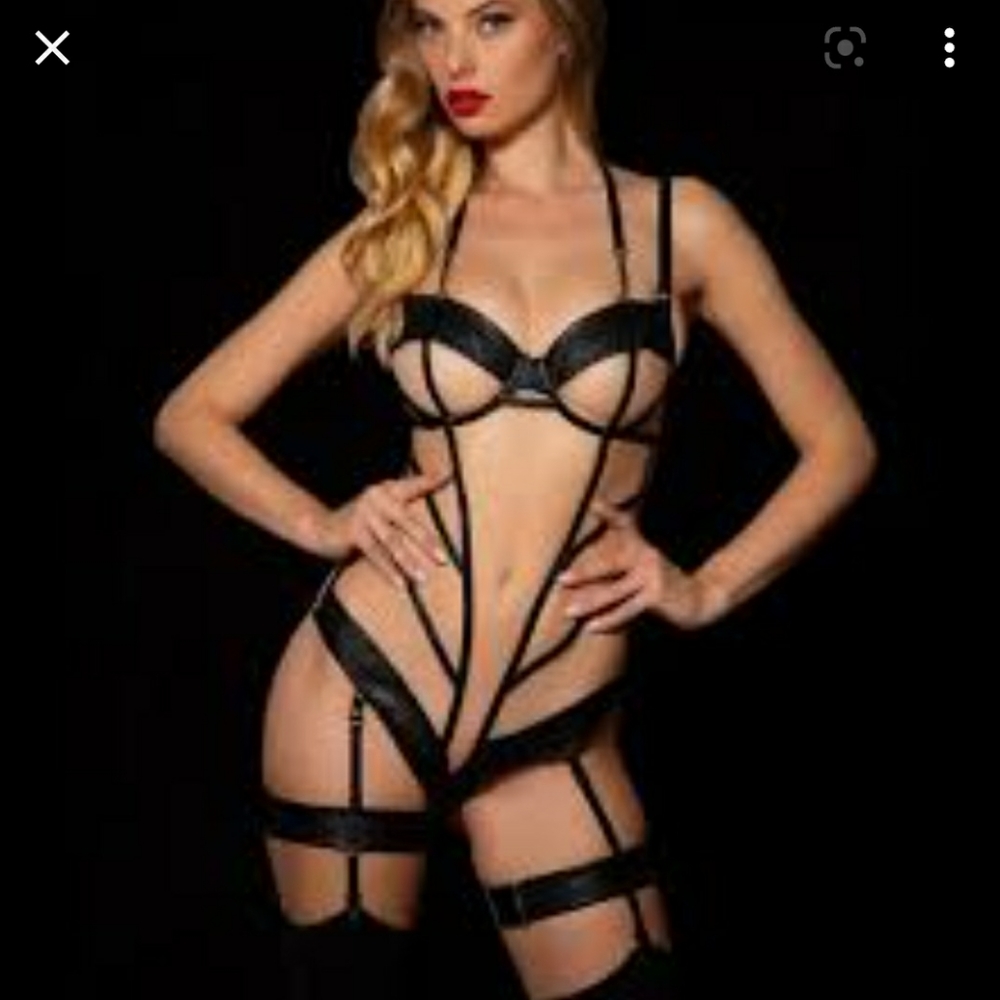 Lingerie Honey Burdette